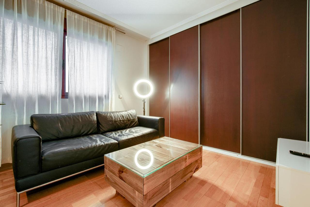 Apartamento En Chamberi Con Piscina - Lovely Apartment In The City Center With Swimming Pool Madrid Eksteriør bilde